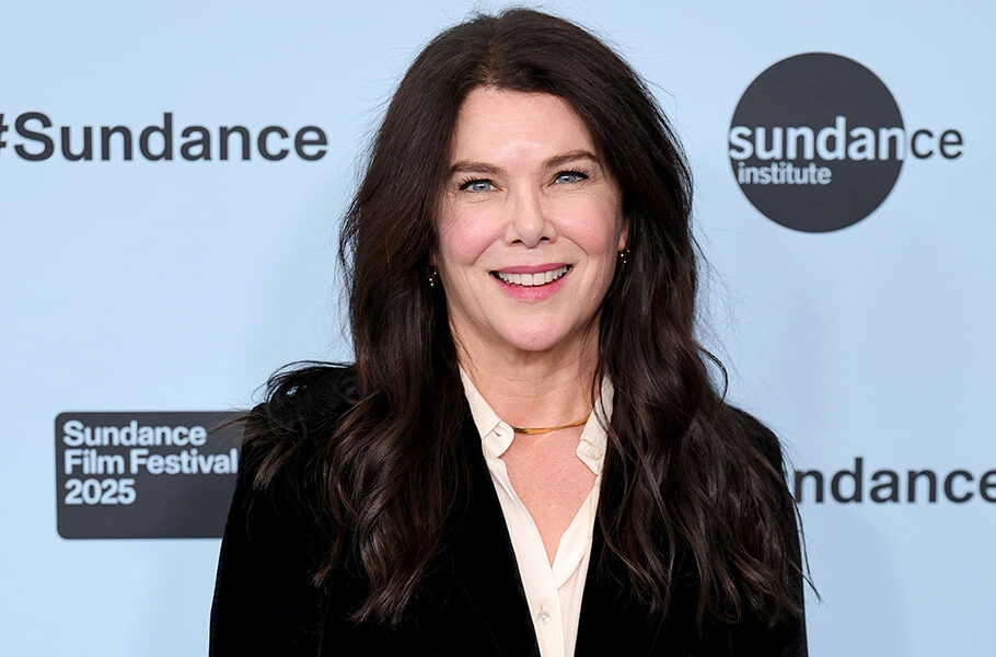 Lauren Graham attends the "Twinless" Premiere during the 2025 Sundance Film Festival at Eccles Center Theatre on January 23, 2025 in Park City, Utah.